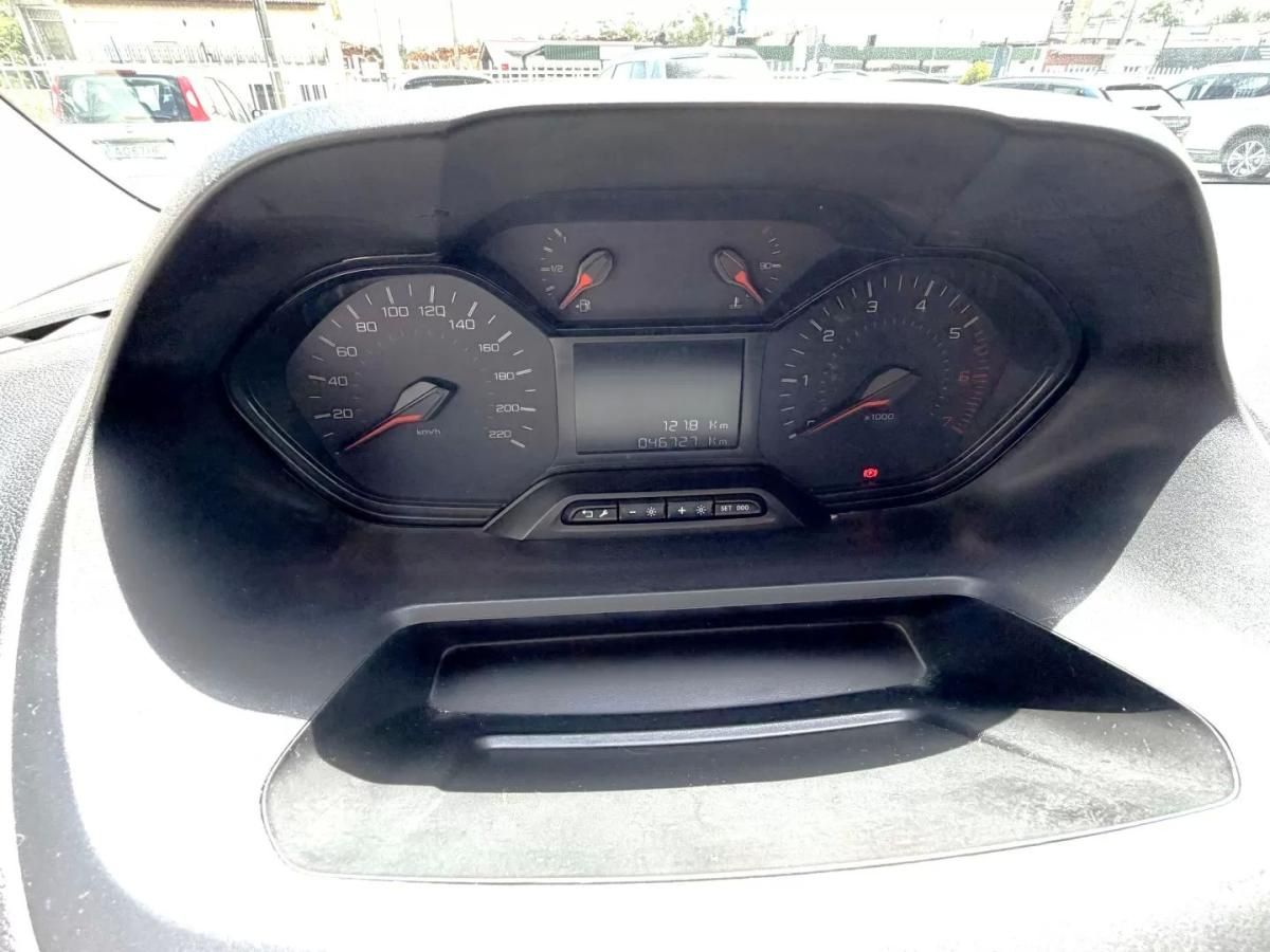 peugeot-partner-2023-diesel-1499cc