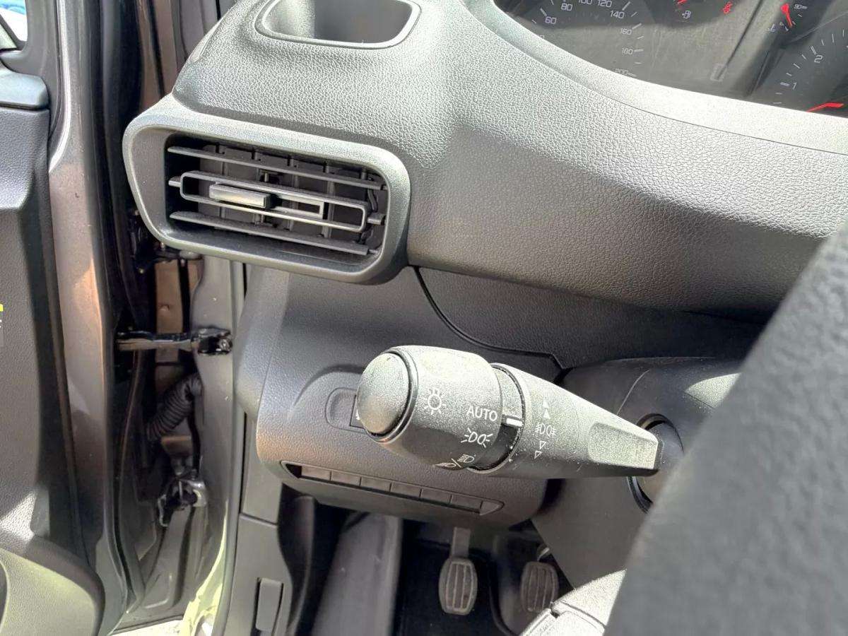 peugeot-partner-2023-diesel-1499cc