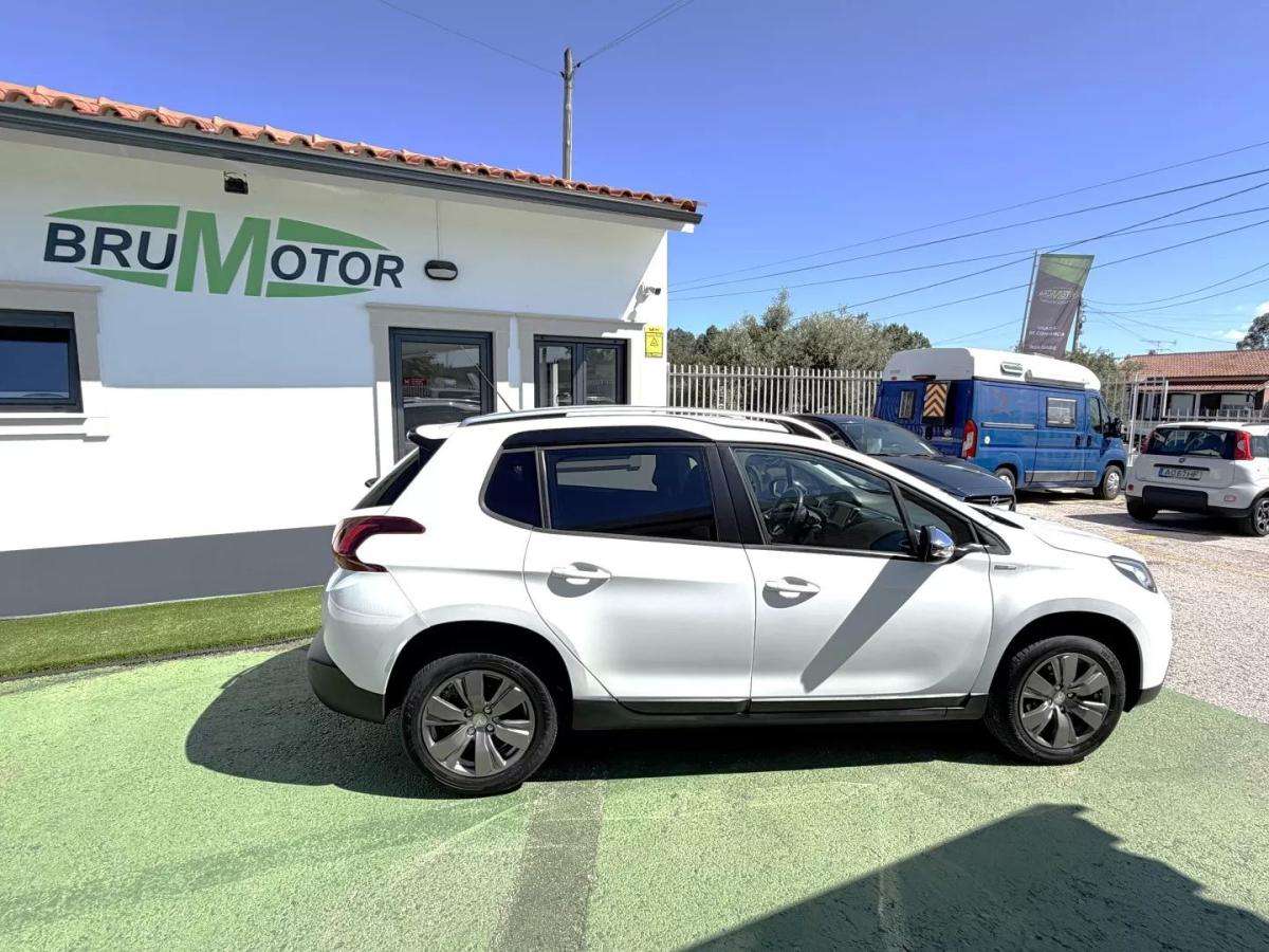 peugeot-2008-2018-gasolina-1199cc