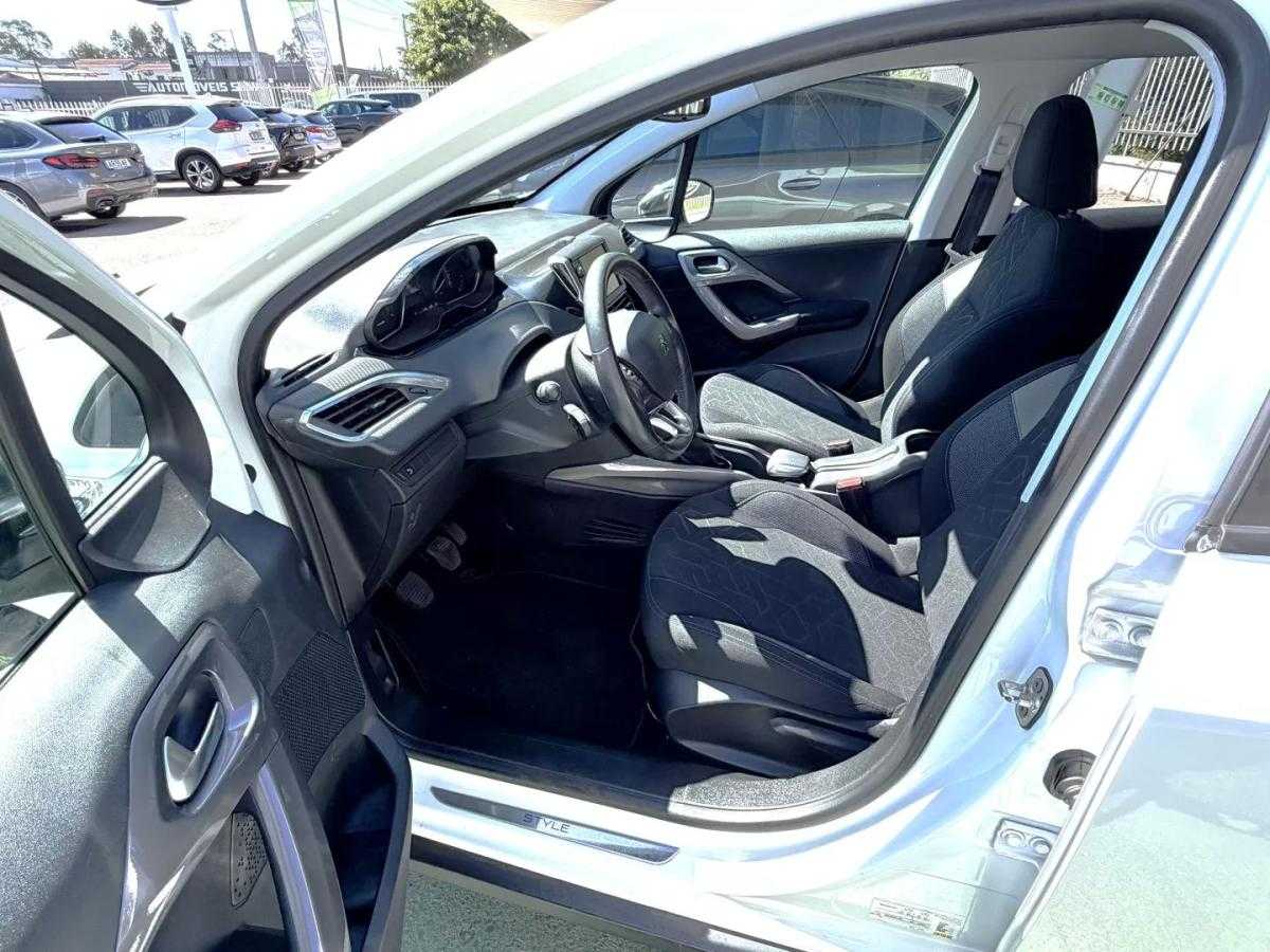 peugeot-2008-2018-gasolina-1199cc