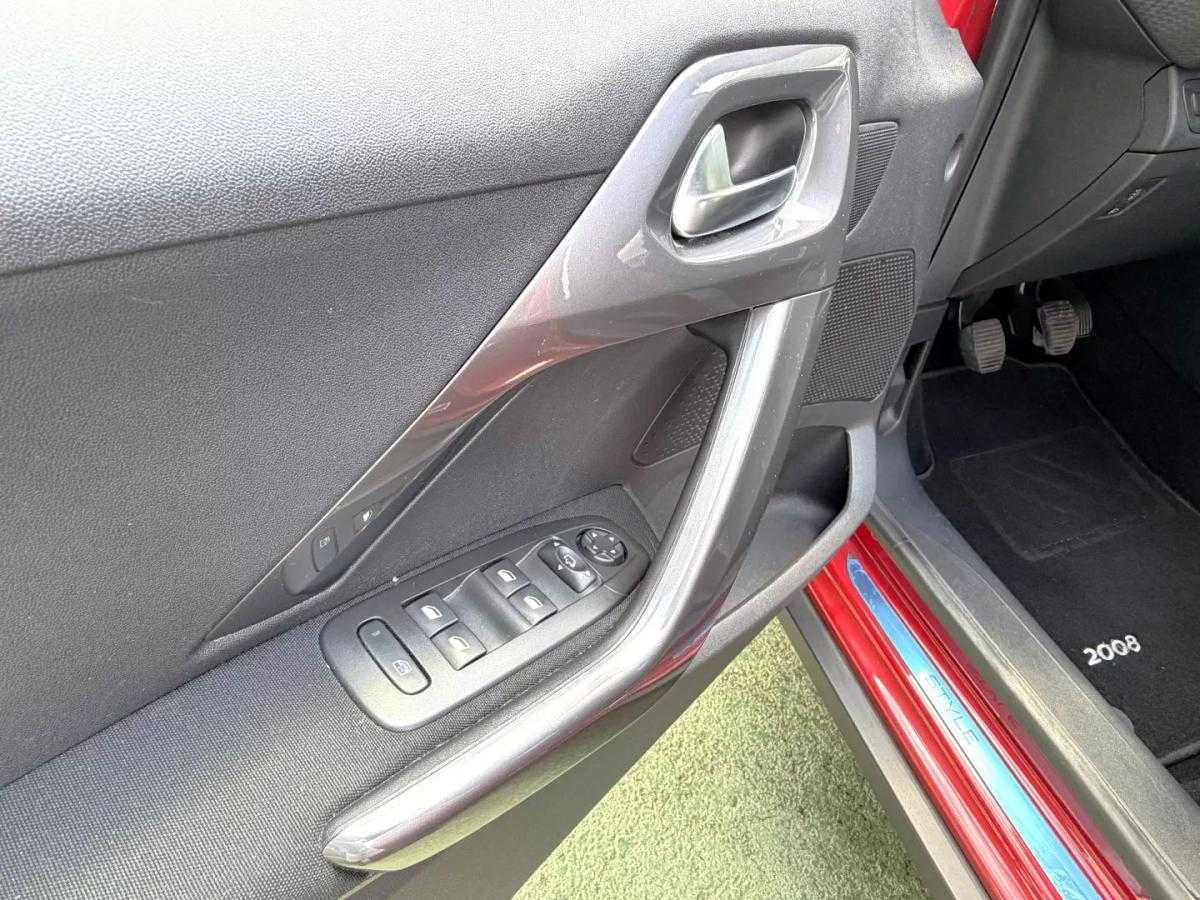 peugeot-2008-2019-gasolina-1199cc