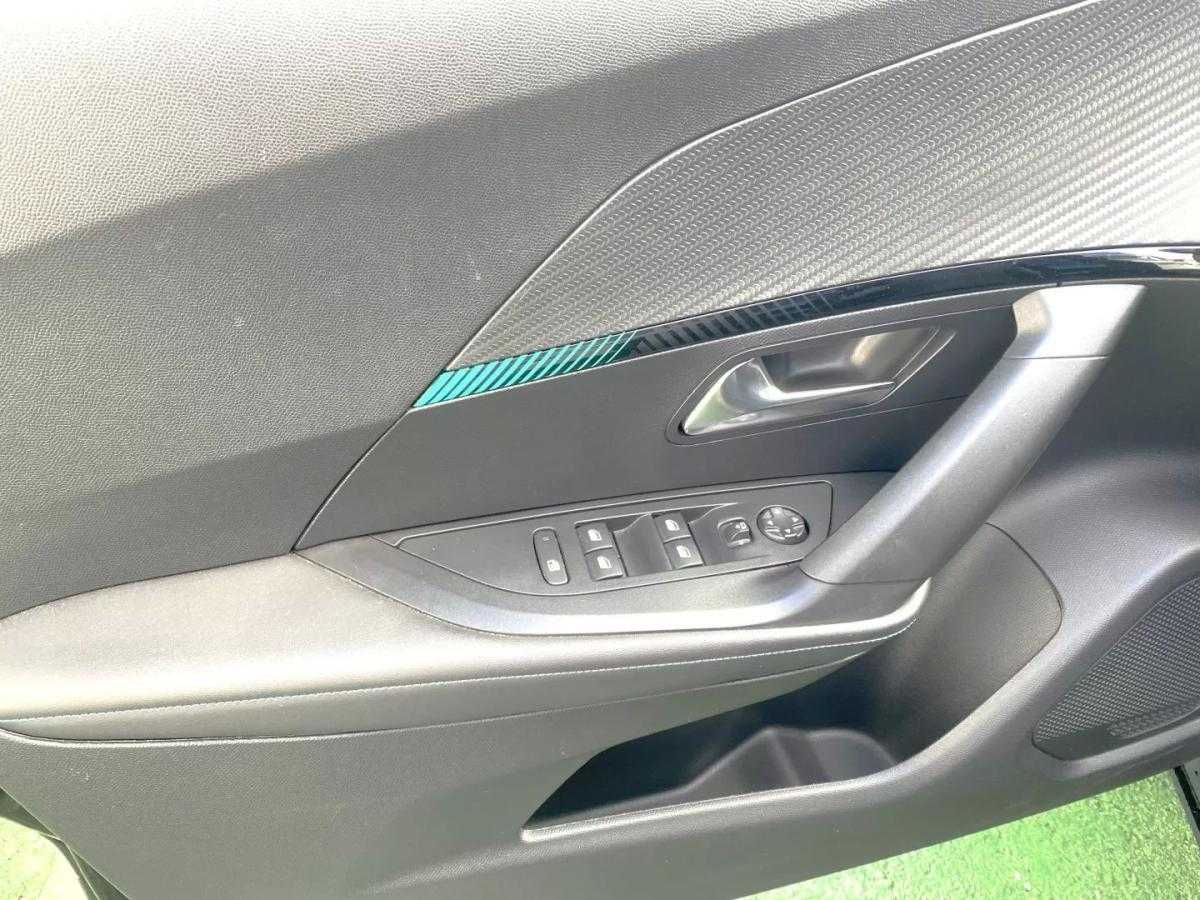 peugeot-2008-2022-gasolina-1199cc