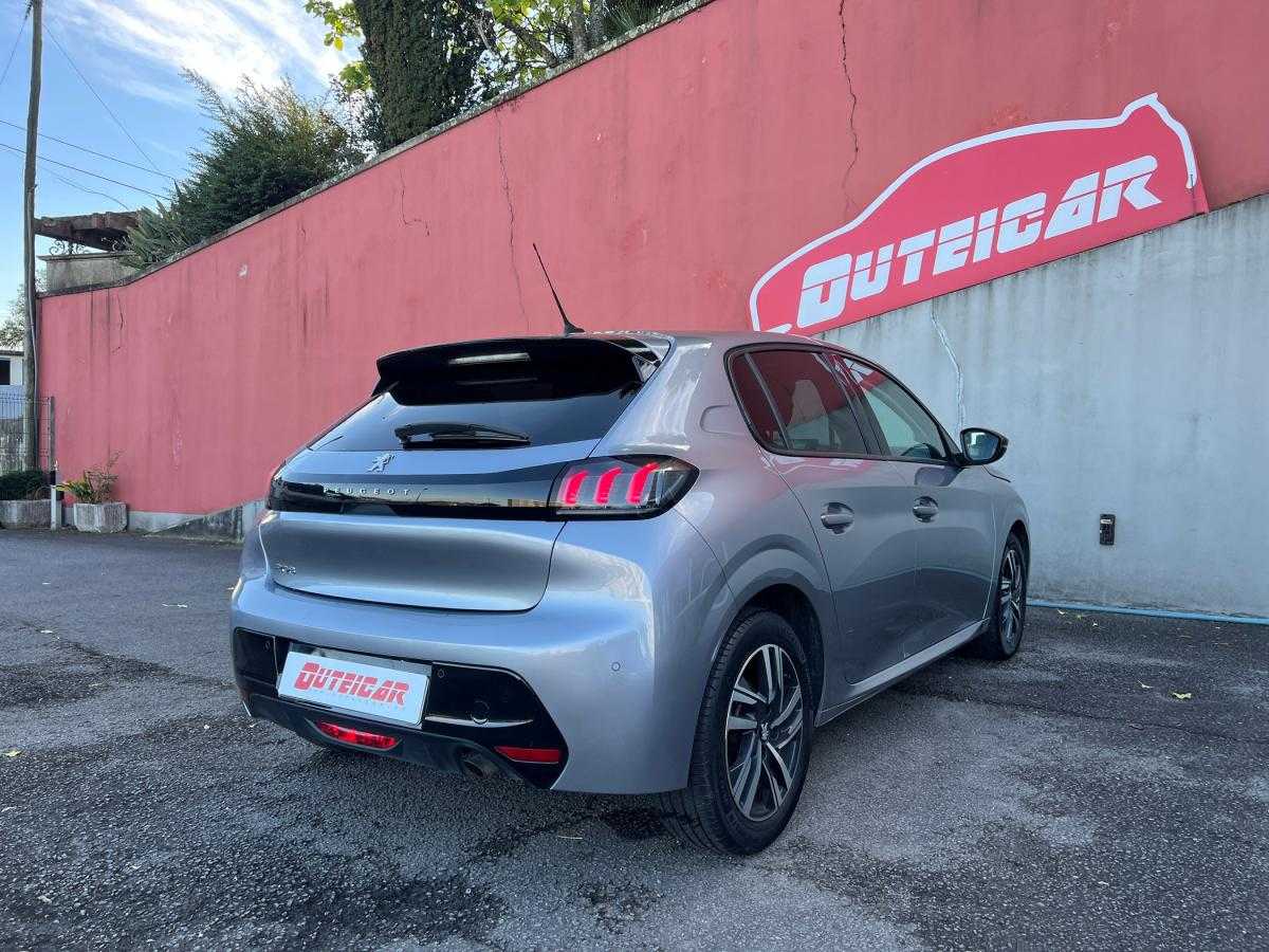 peugeot-208-2022-gasolina-1199cc