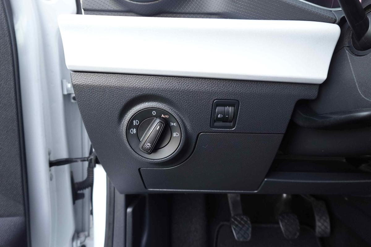 seat-arona-2023-gasolina-999cc