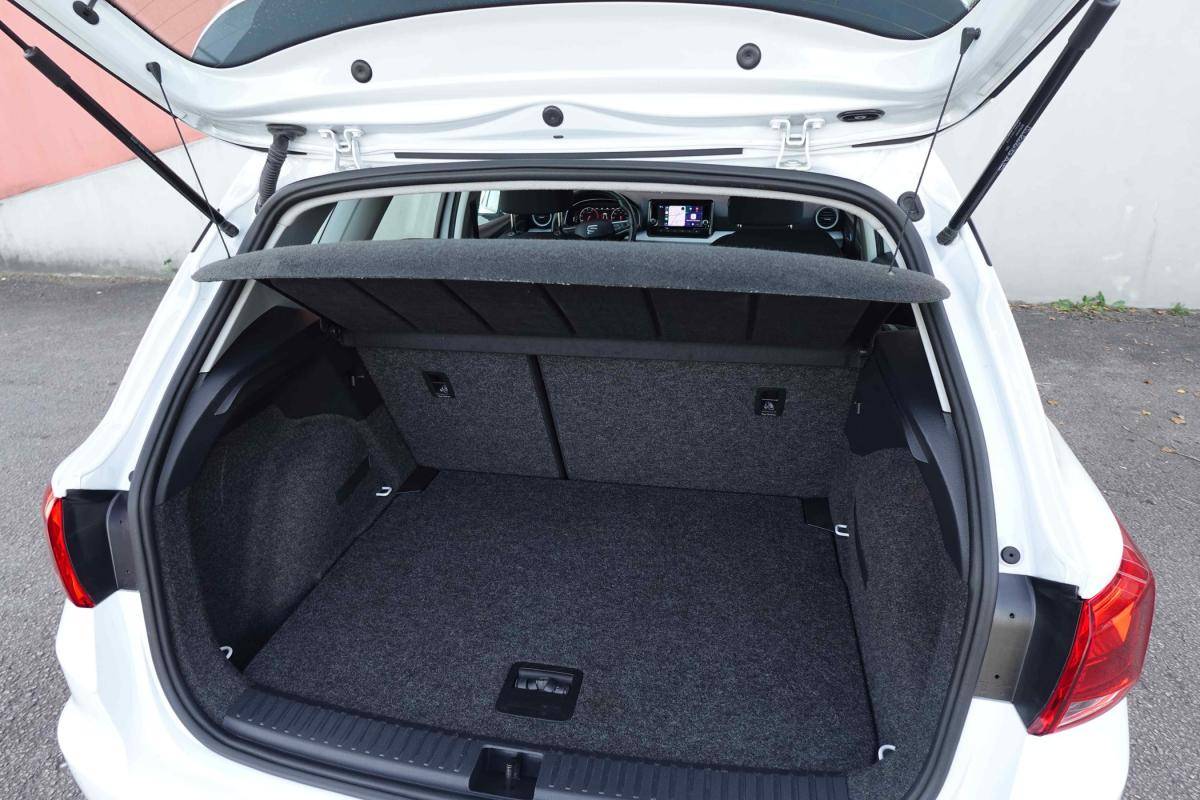 seat-arona-2023-gasolina-999cc