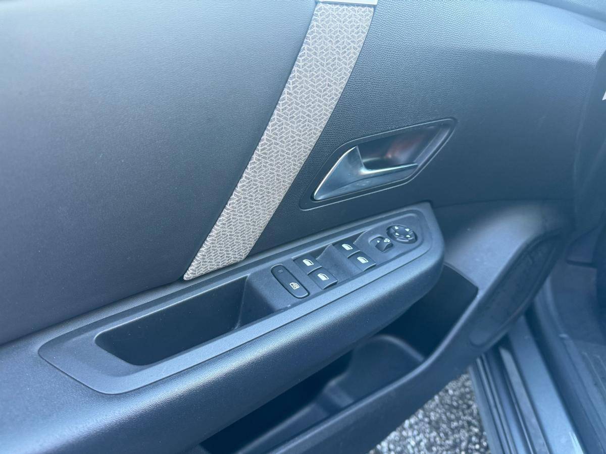 citroen-c4-2022-gasolina-1199cc