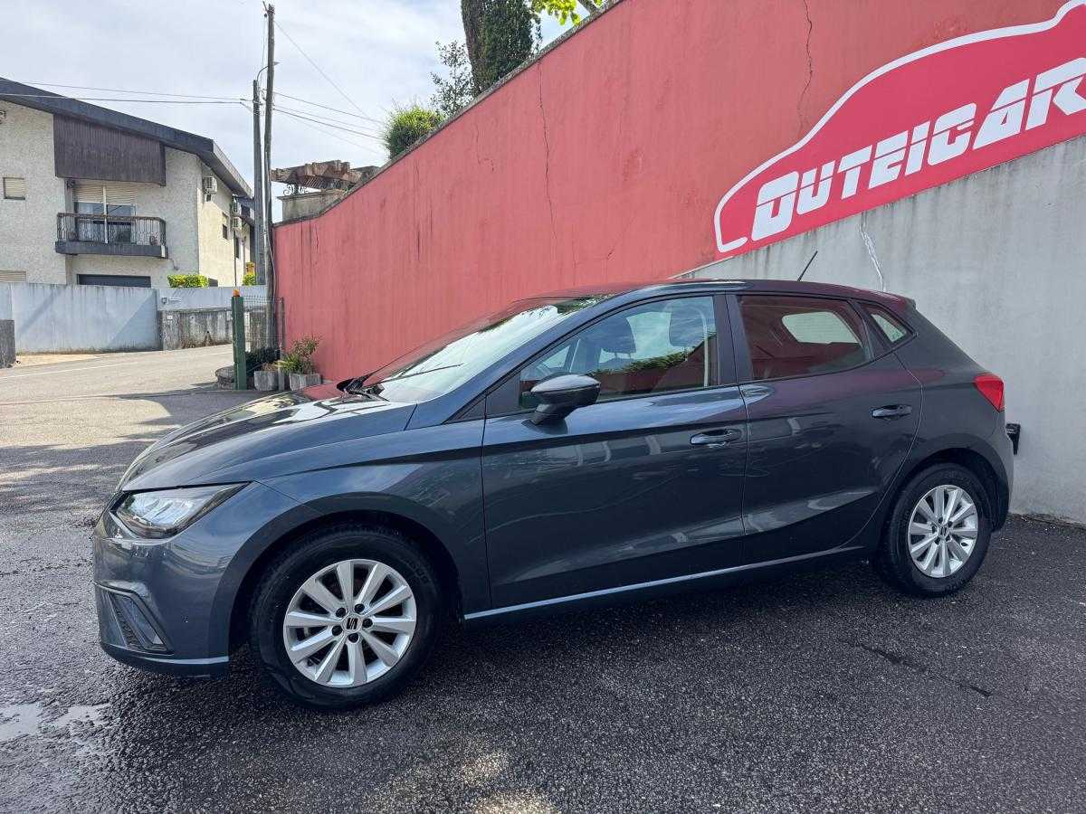 seat-ibiza-2023-gasolina-999cc