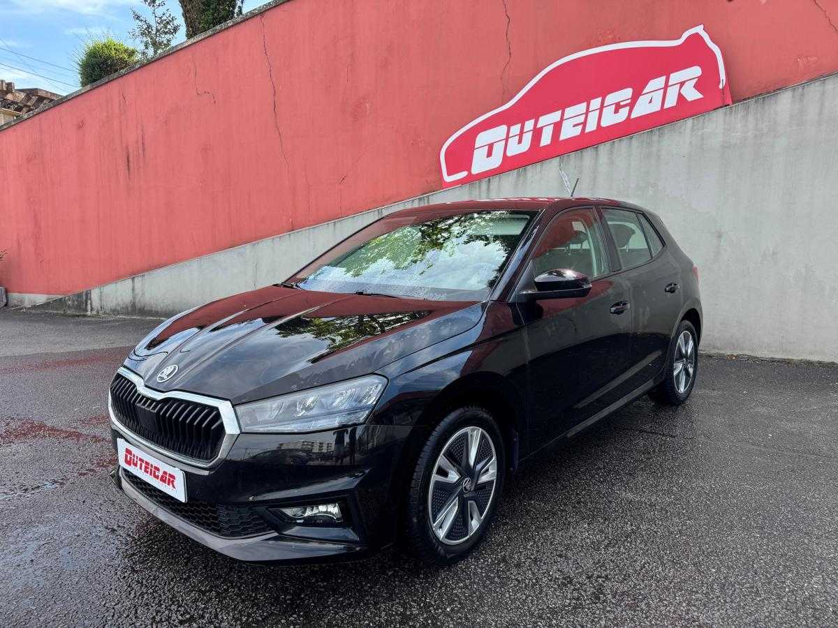 skoda-fabia-2023-gasolina-999cc