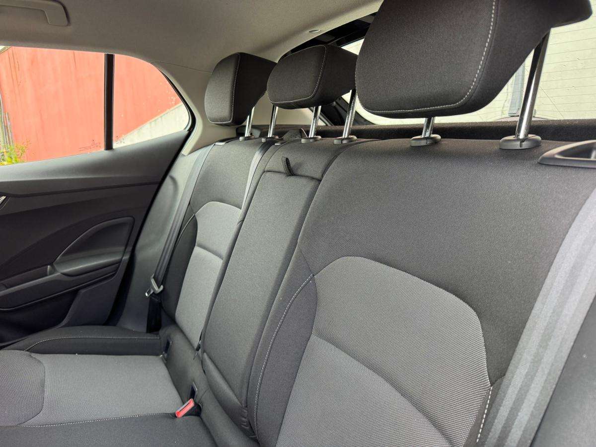 skoda-fabia-2023-gasolina-999cc