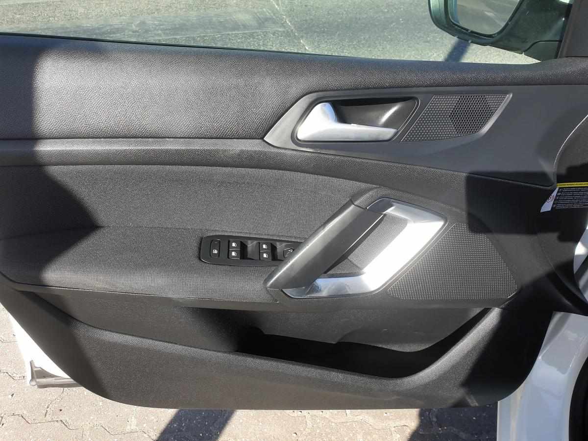 peugeot-308-2018-diesel-1560cc