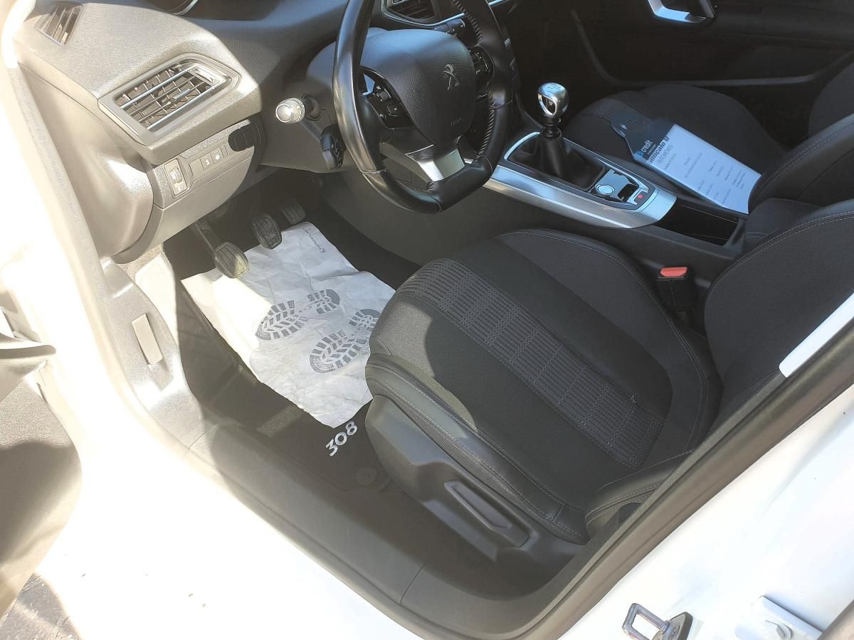 peugeot-308-2018-diesel-1560cc