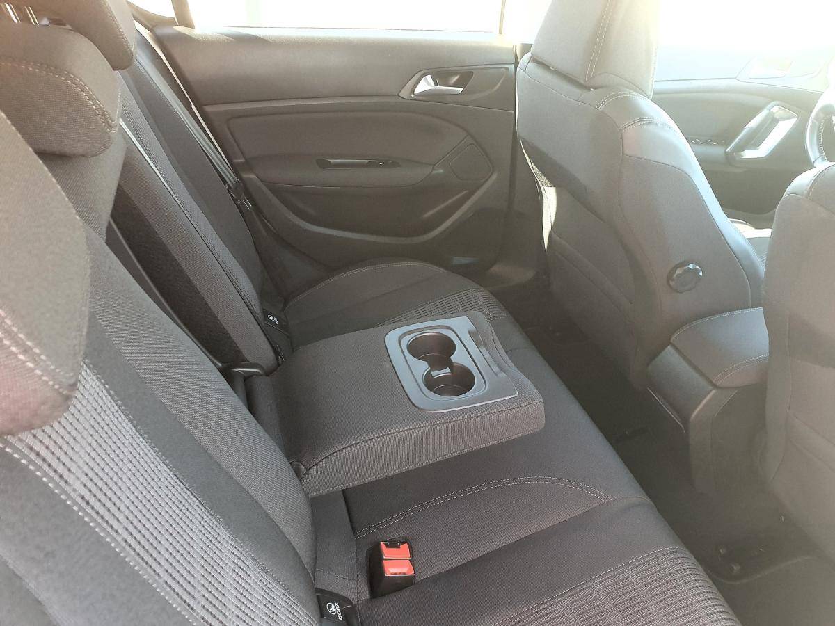 peugeot-308-2018-diesel-1560cc