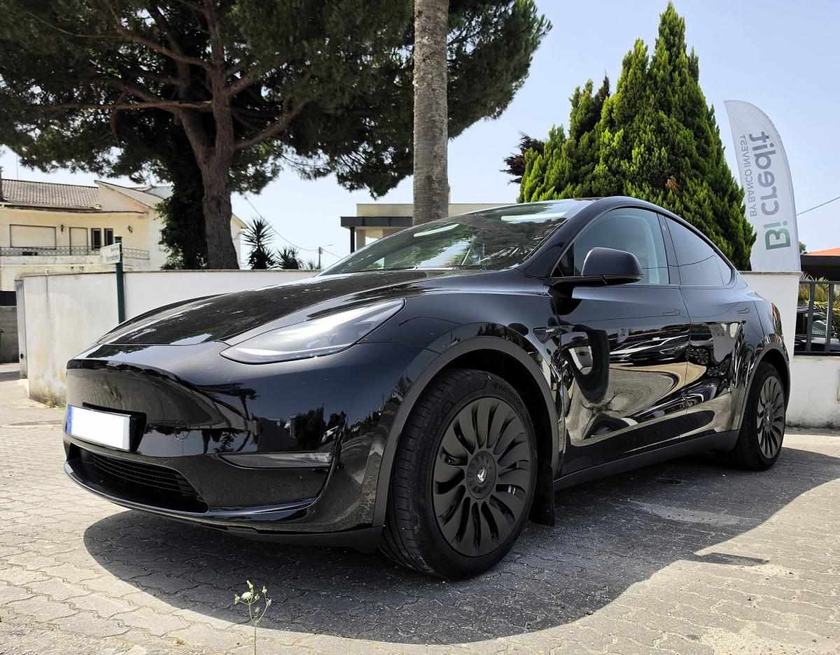 tesla-model-y-2023-eletrico-500cc