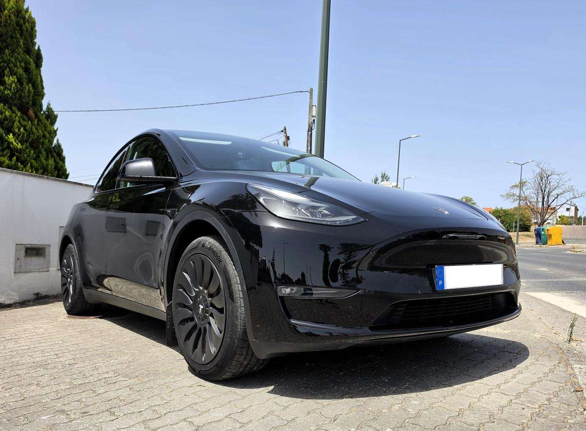 tesla-model-y-2023-eletrico-500cc