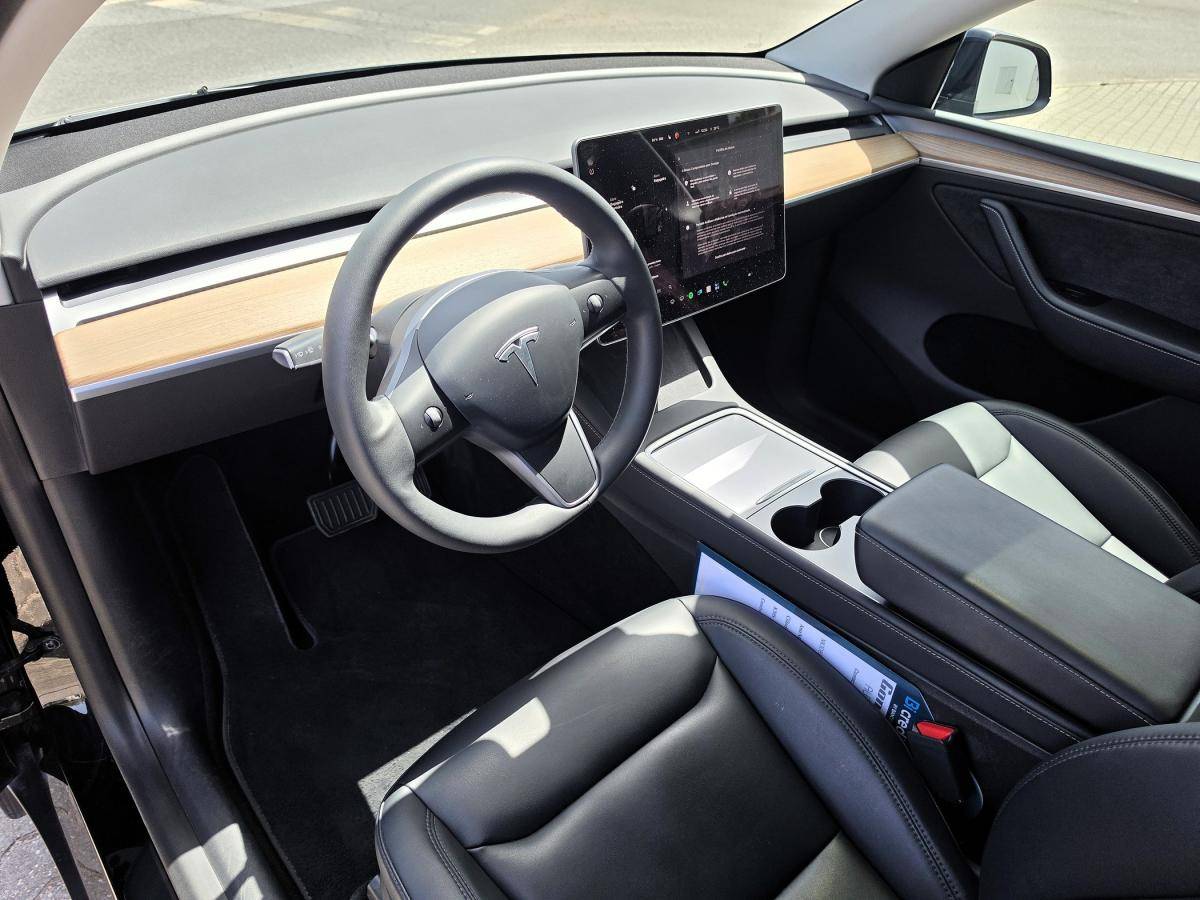 tesla-model-y-2023-eletrico-500cc