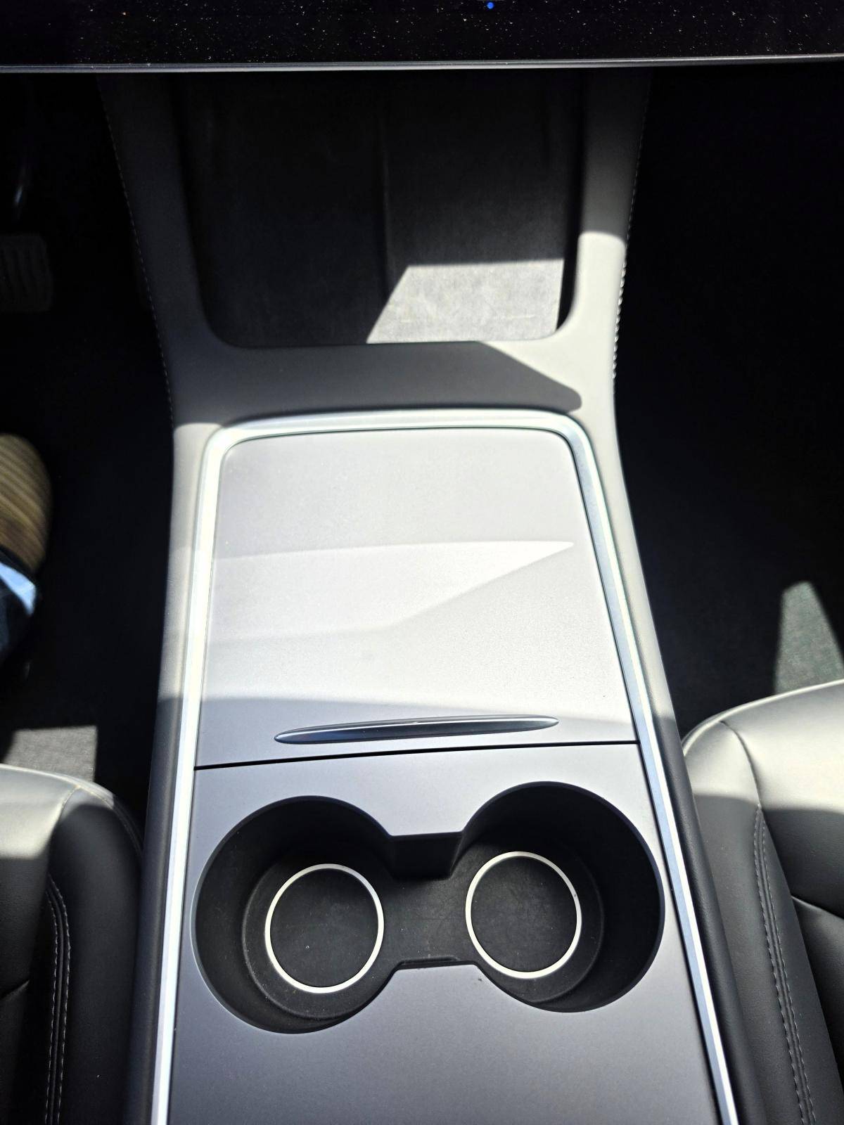 tesla-model-y-2023-eletrico-500cc