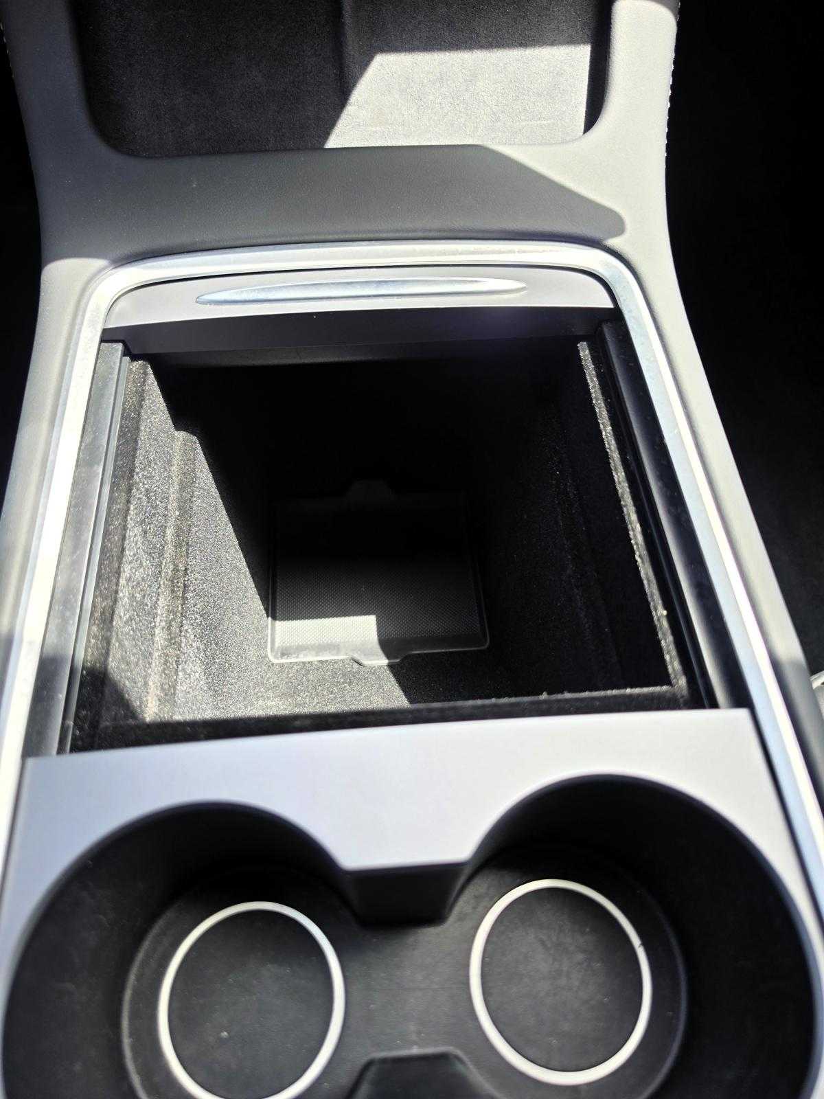 tesla-model-y-2023-eletrico-500cc