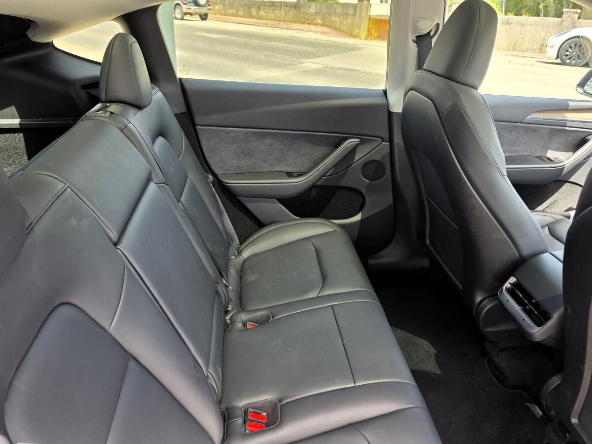 tesla-model-y-2023-eletrico-500cc