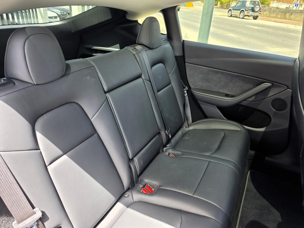 tesla-model-y-2023-eletrico-500cc
