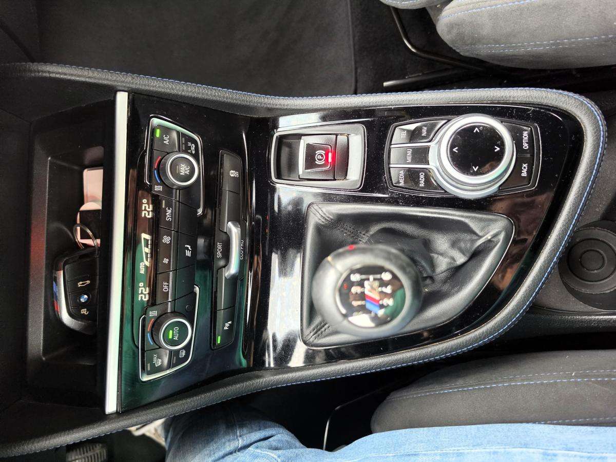 bmw-serie-2-2018-diesel-1496cc