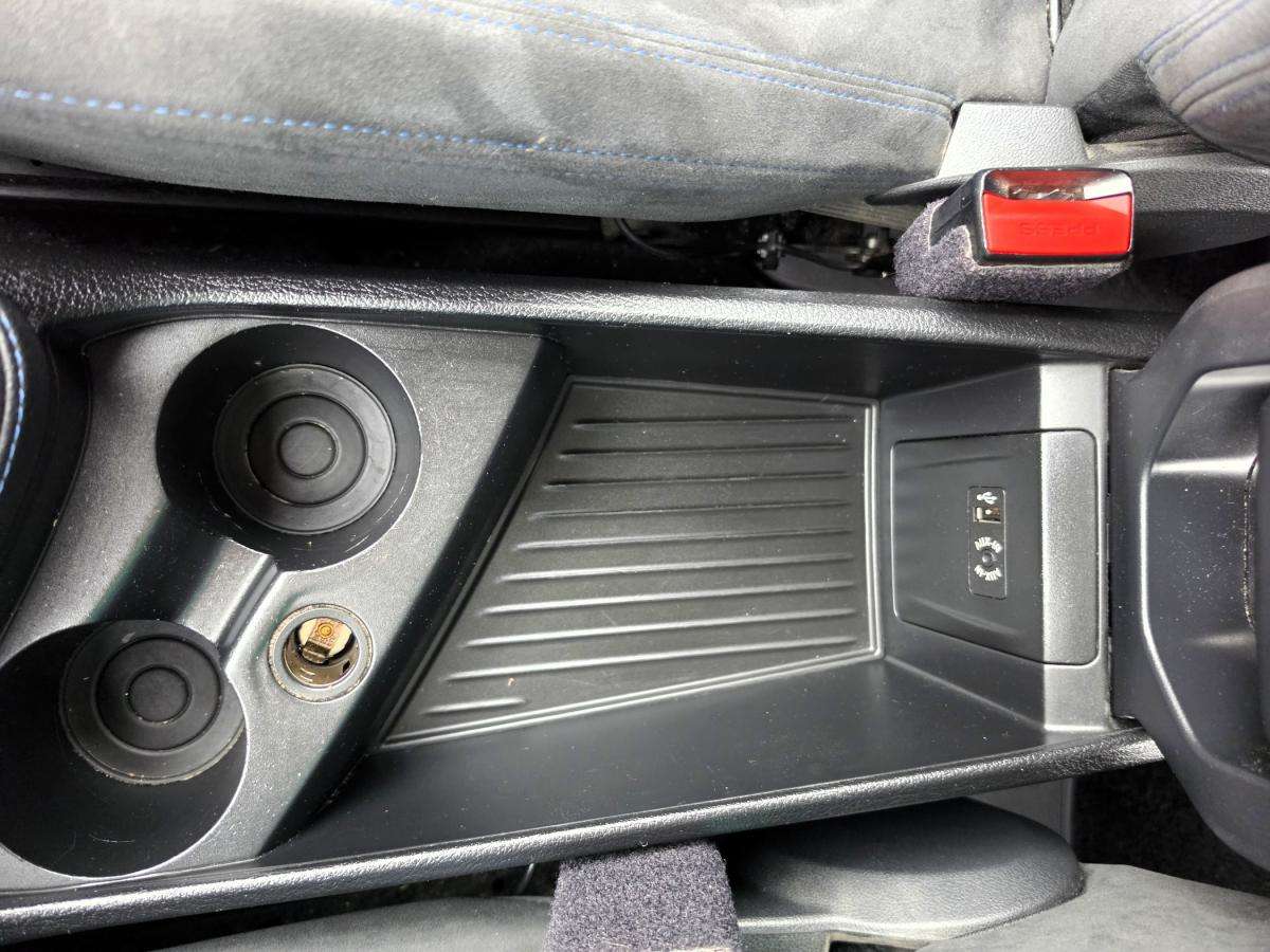 bmw-serie-2-2018-diesel-1496cc
