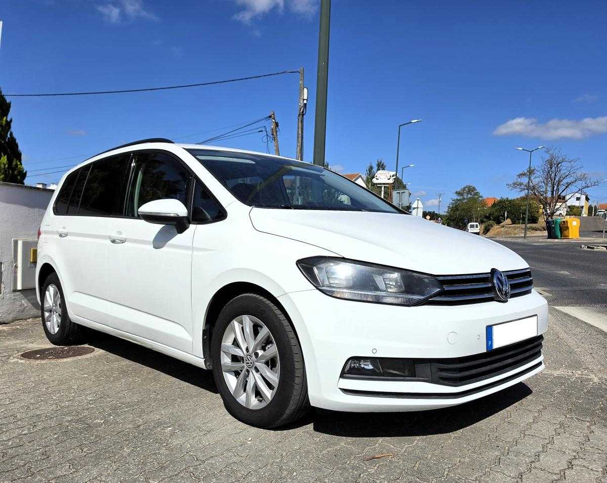 volkswagen-touran-2018-diesel-1598cc