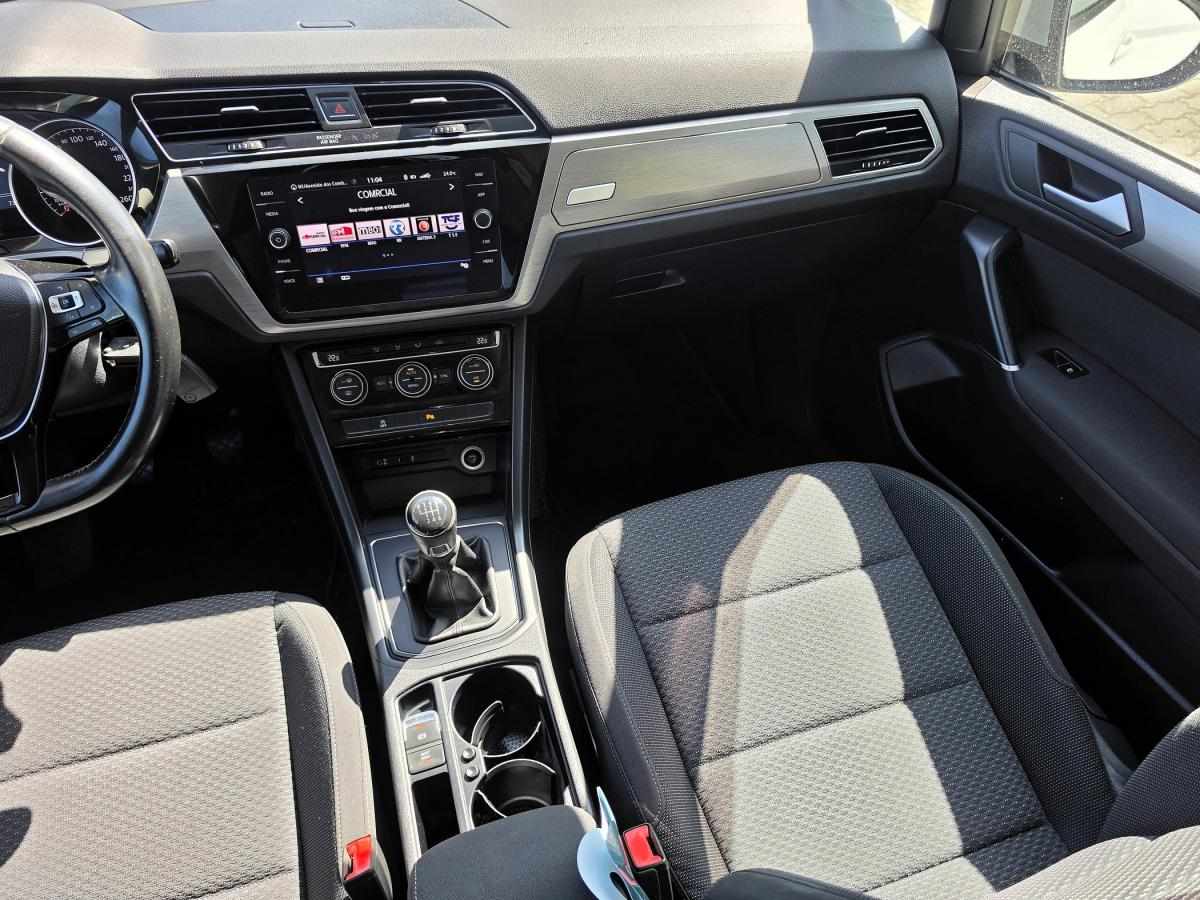 volkswagen-touran-2018-diesel-1598cc
