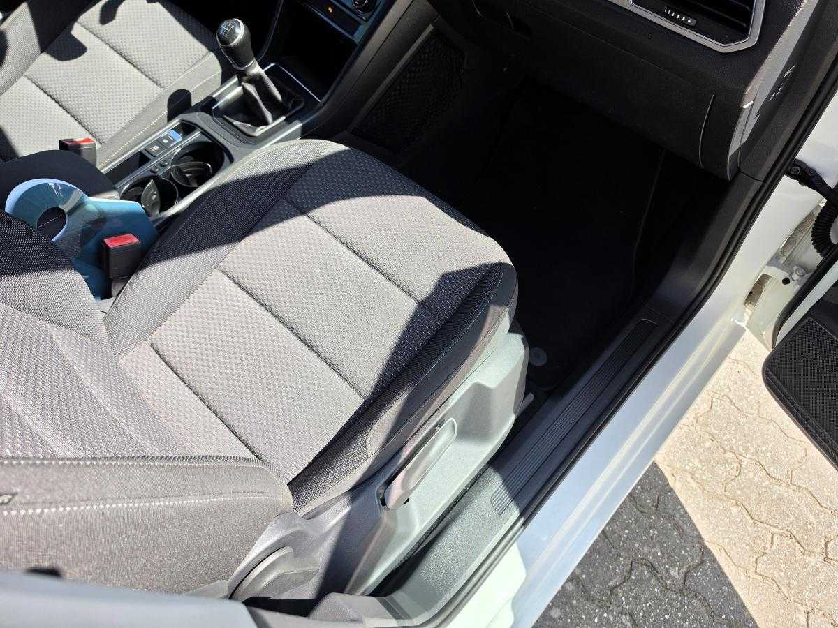 volkswagen-touran-2018-diesel-1598cc