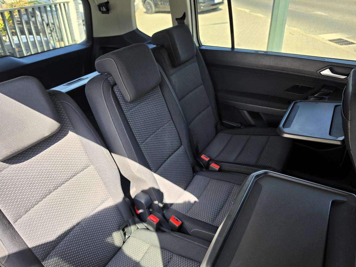volkswagen-touran-2018-diesel-1598cc
