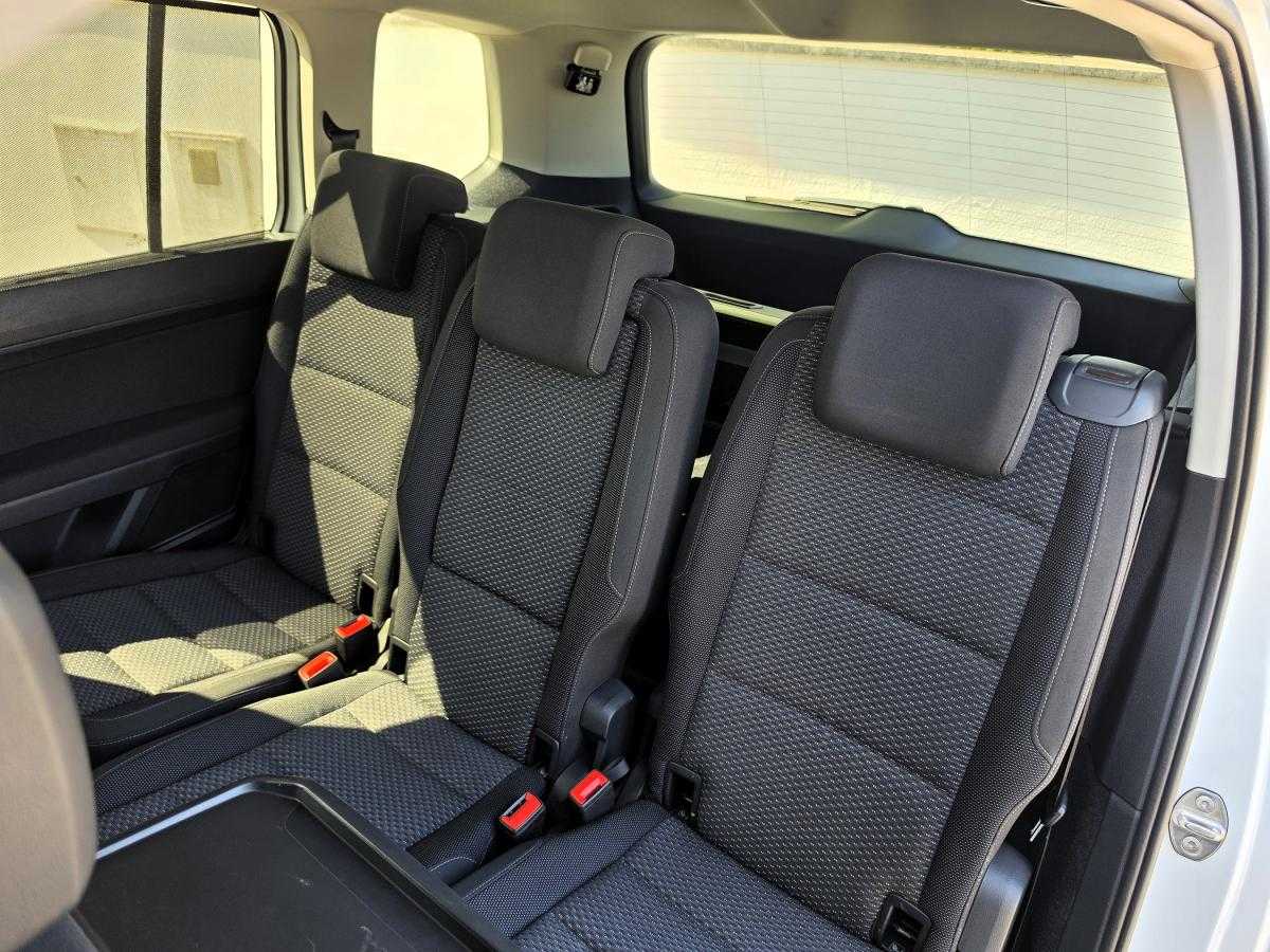 volkswagen-touran-2018-diesel-1598cc