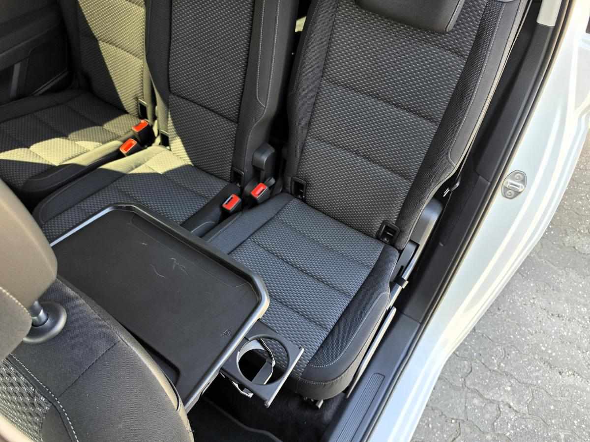 volkswagen-touran-2018-diesel-1598cc