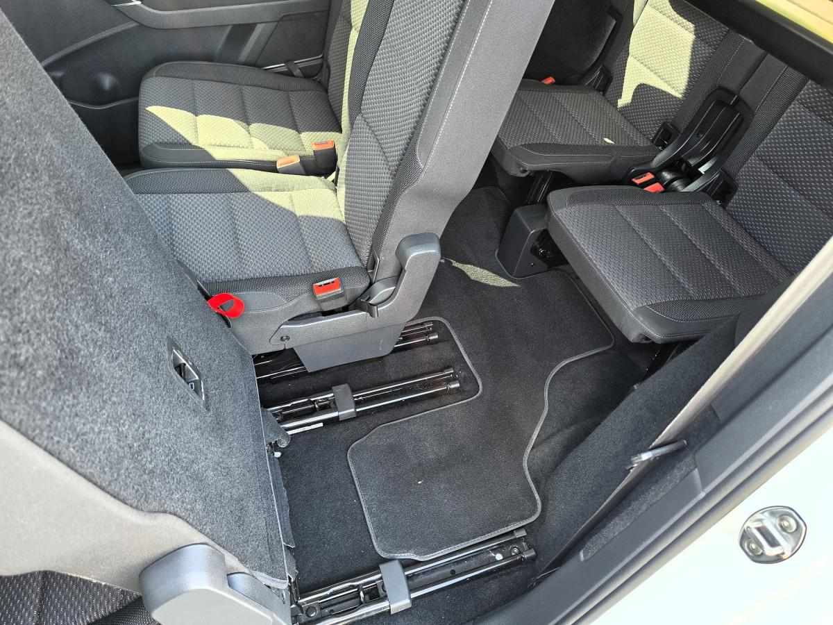 volkswagen-touran-2018-diesel-1598cc