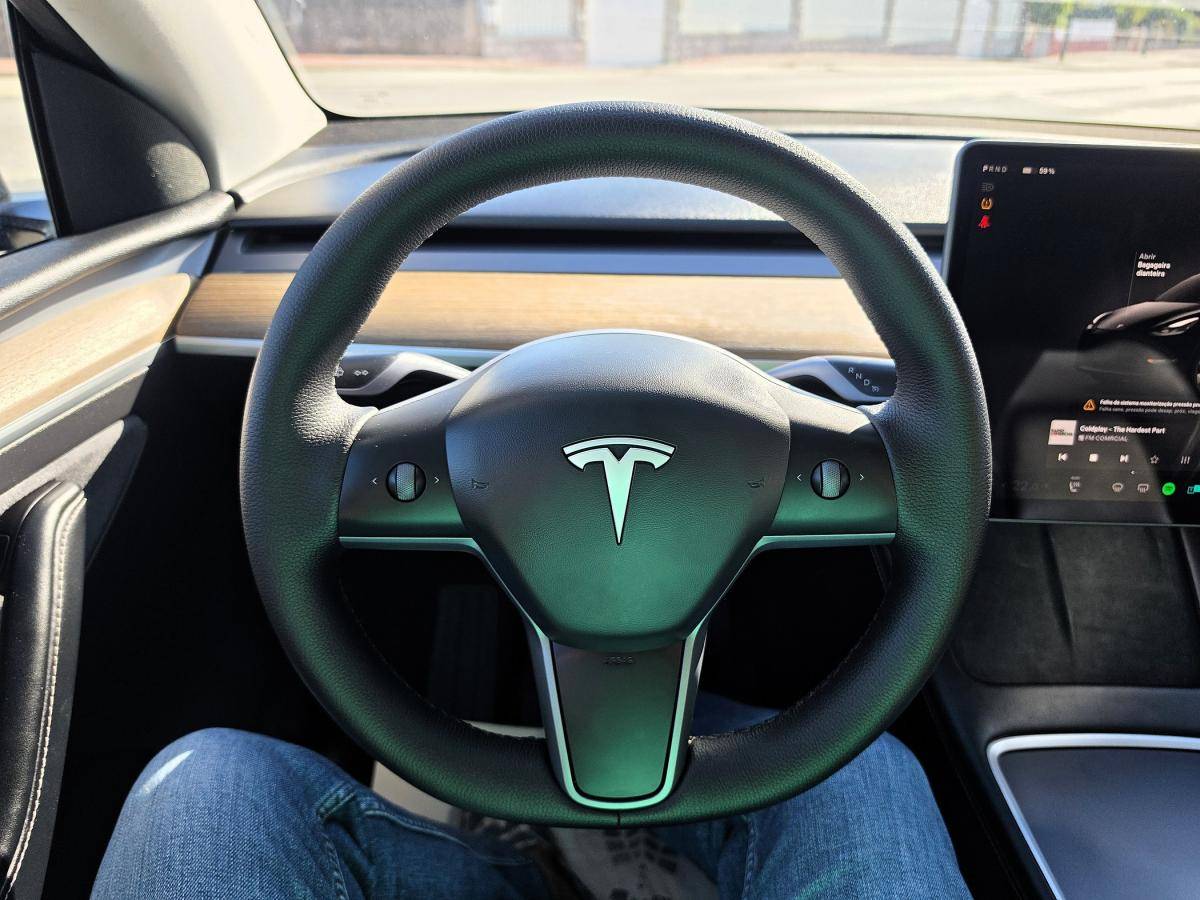 tesla-model-y-2023-eletrico-0cc