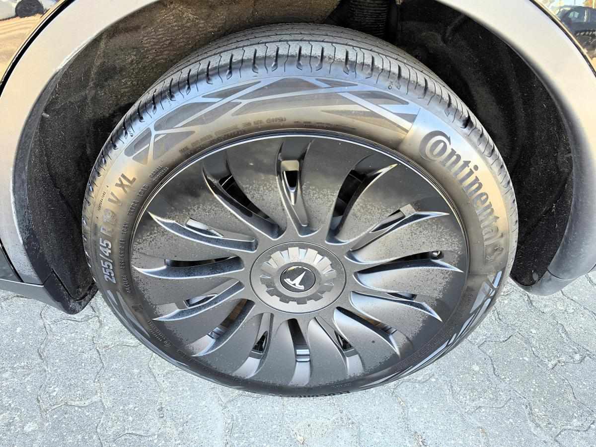 tesla-model-y-2023-eletrico-0cc