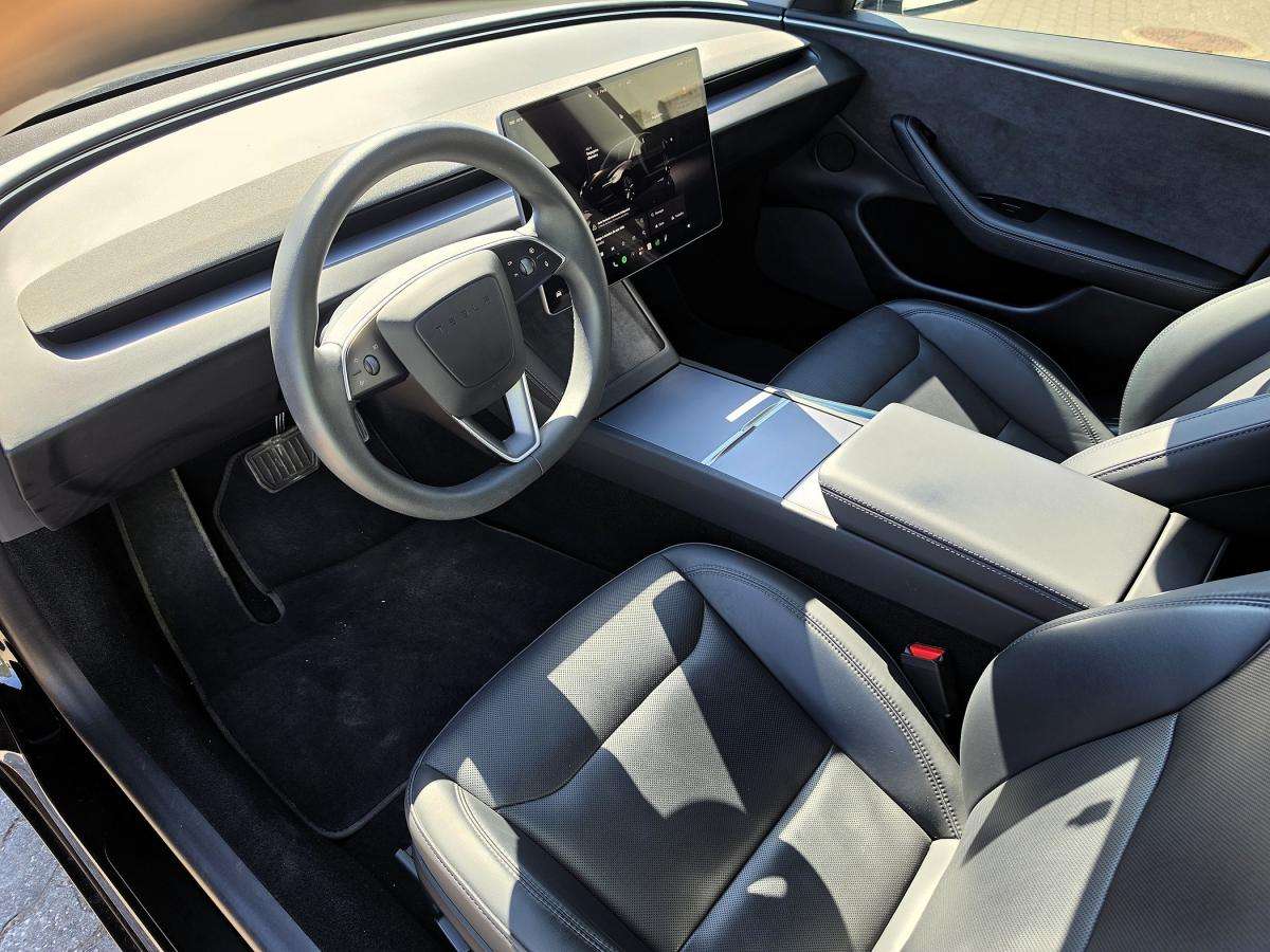 tesla-model-3-2023-eletrico-500cc