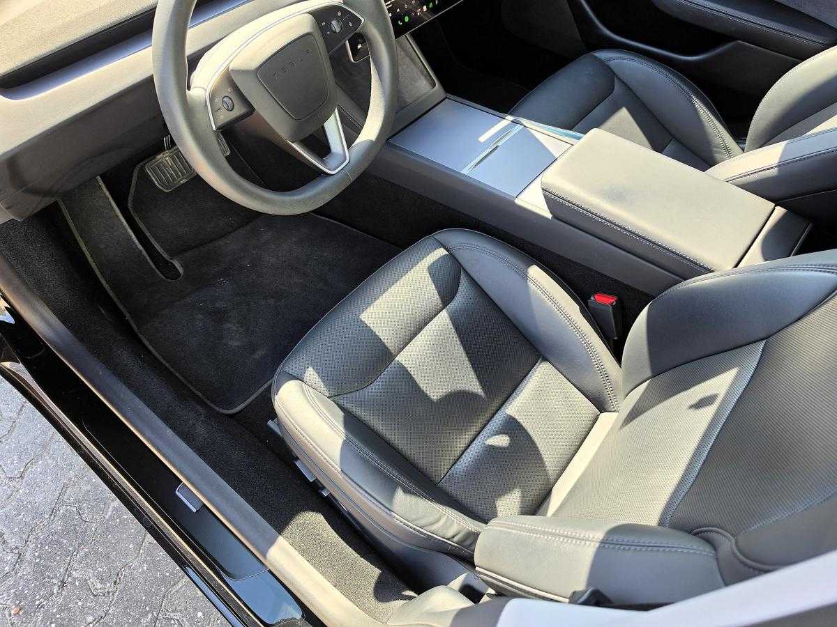 tesla-model-3-2023-eletrico-500cc