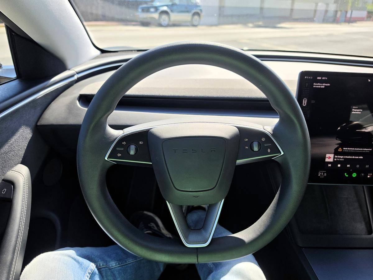tesla-model-3-2023-eletrico-500cc