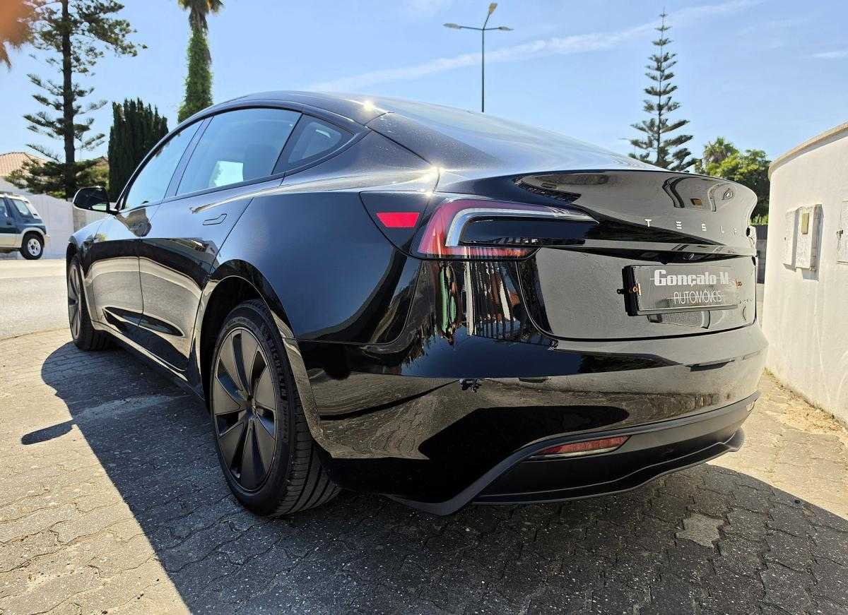 tesla-model-3-2023-eletrico-500cc