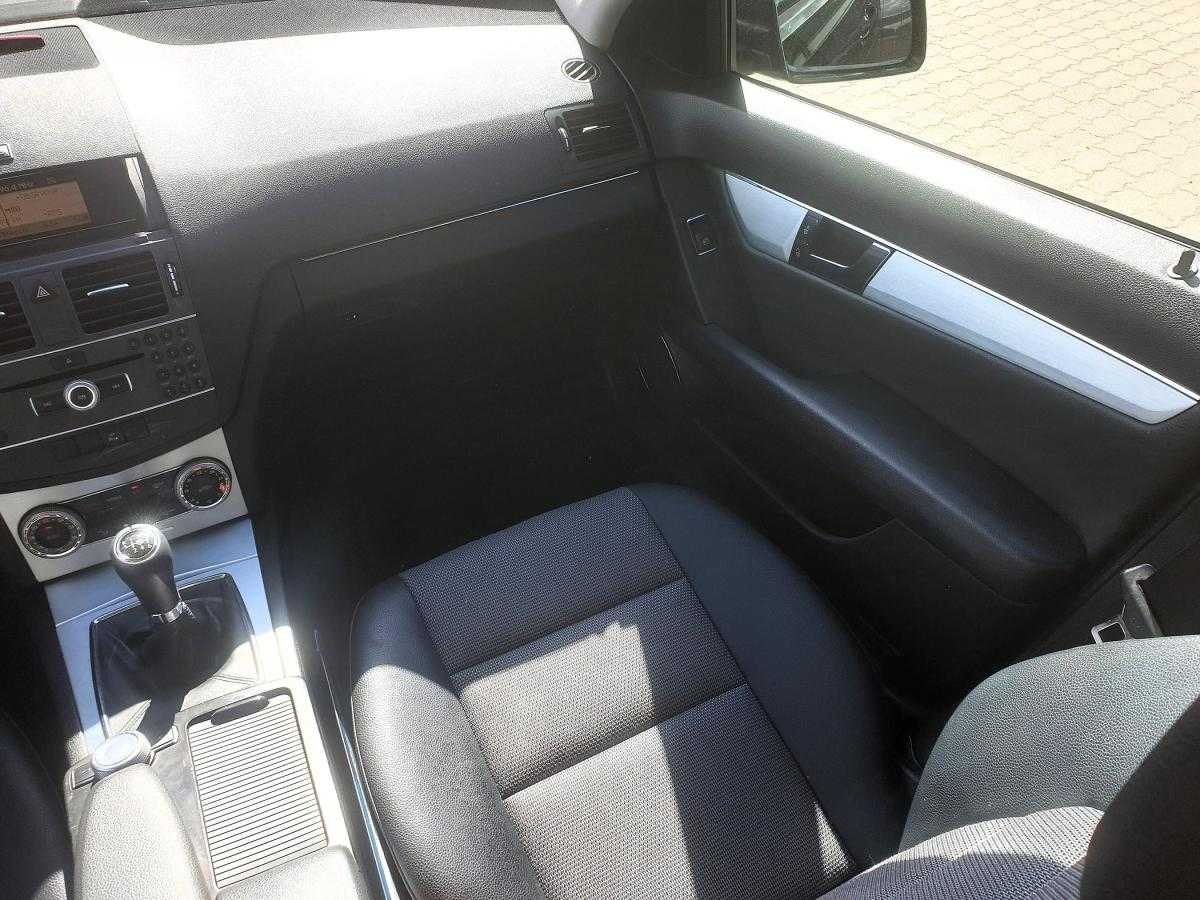 mercedes-benz-classe-c-2010-diesel-2143cc