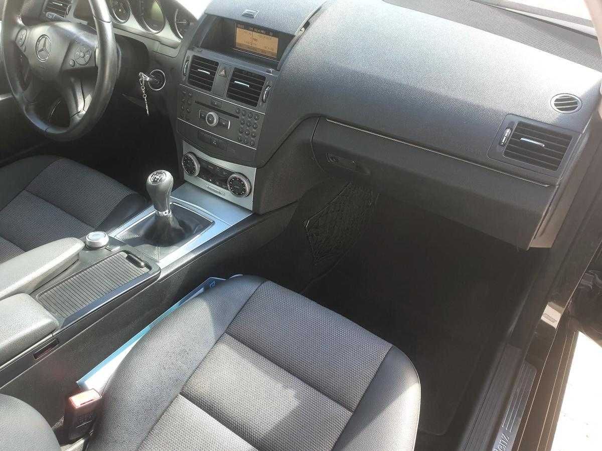 mercedes-benz-classe-c-2010-diesel-2143cc
