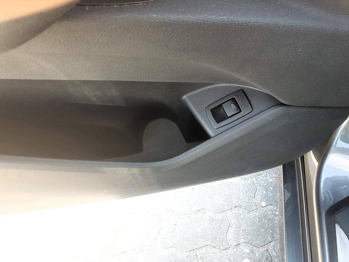 bmw-x1-2018-diesel-1496cc