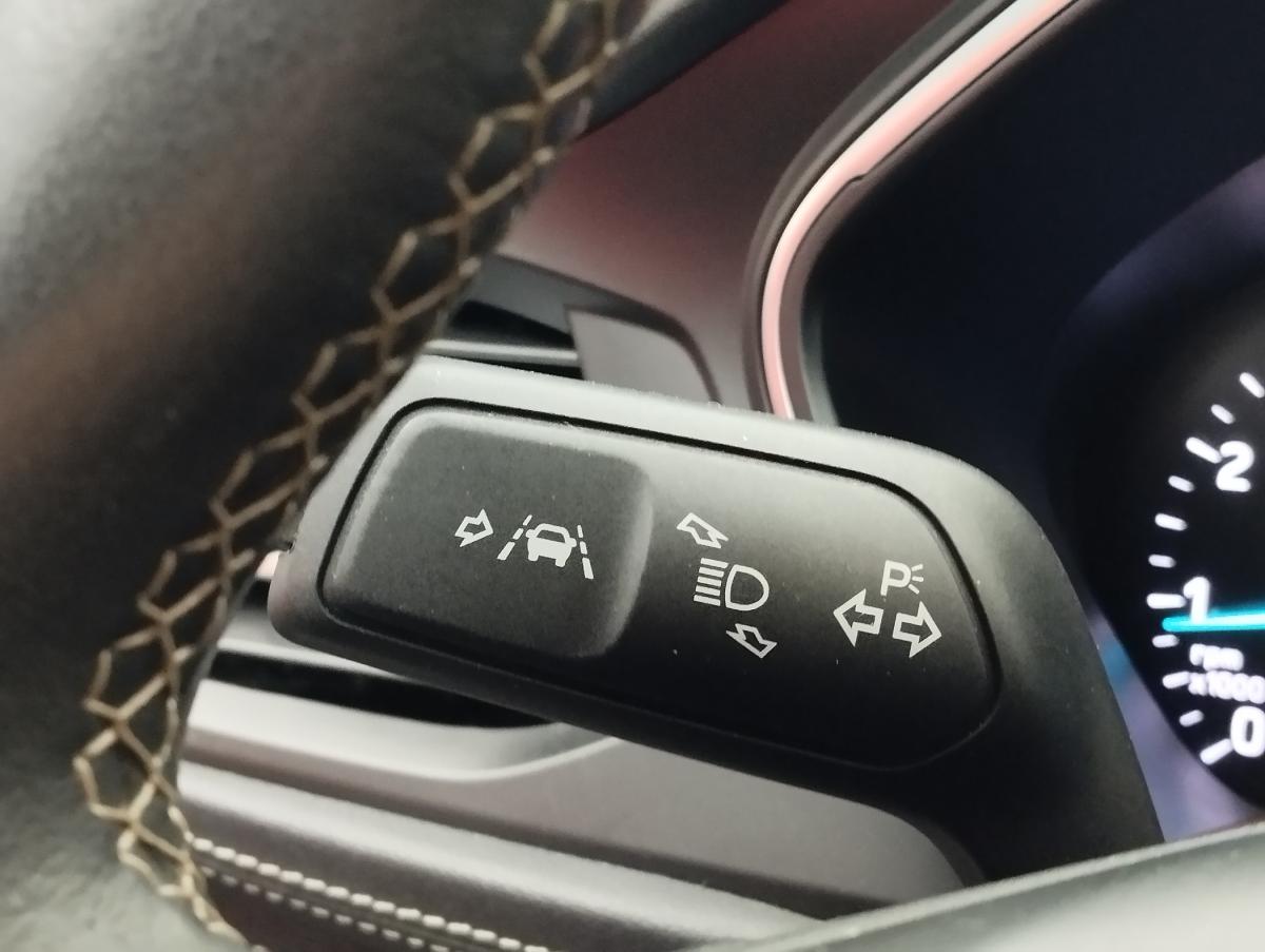 ford-focus-sw-2018-gasolina-998cc