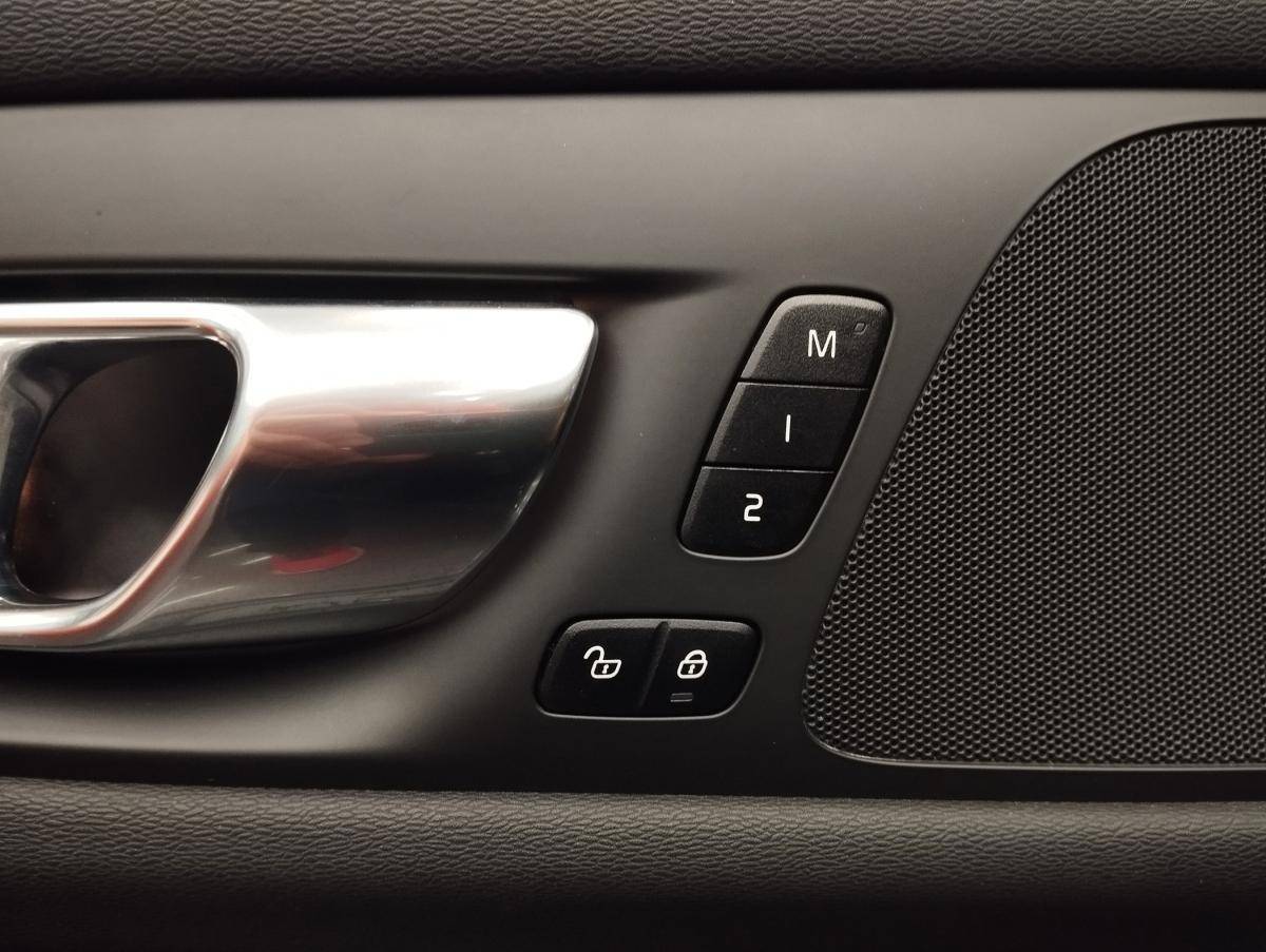 volvo-v60-2022-hibrido-a-gasolina-1969cc