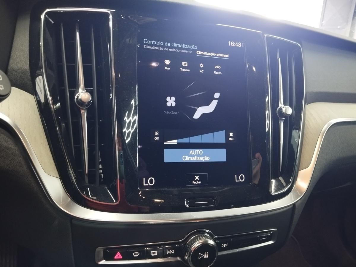 volvo-v60-2022-hibrido-a-gasolina-1969cc