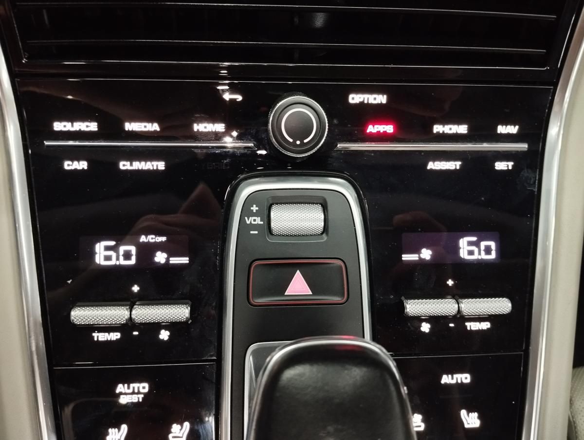 porsche-panamera-sport-turismo-2022-hibrido-a-gasolina-2894cc