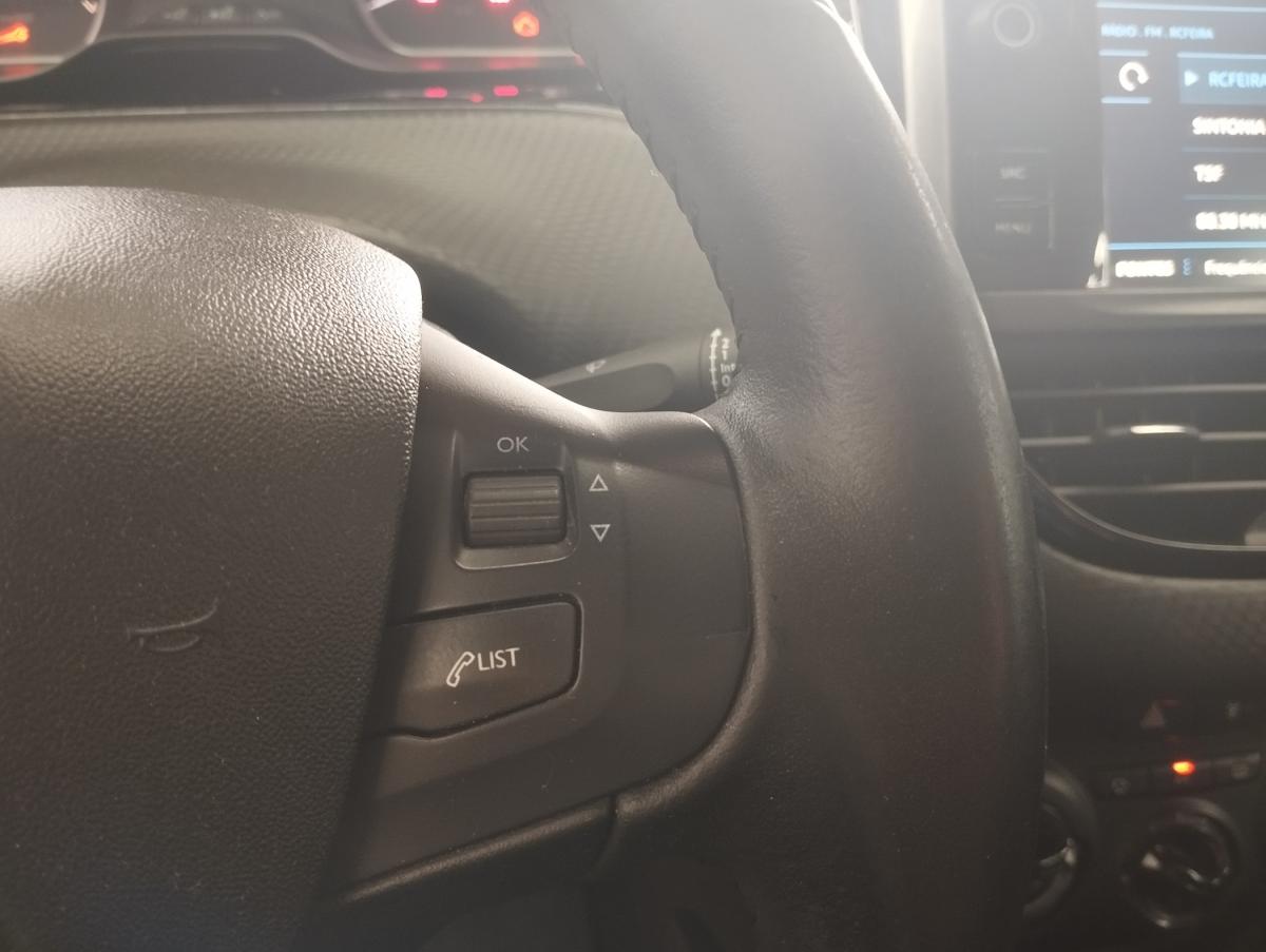 peugeot-2008-2019-gasolina-1199cc
