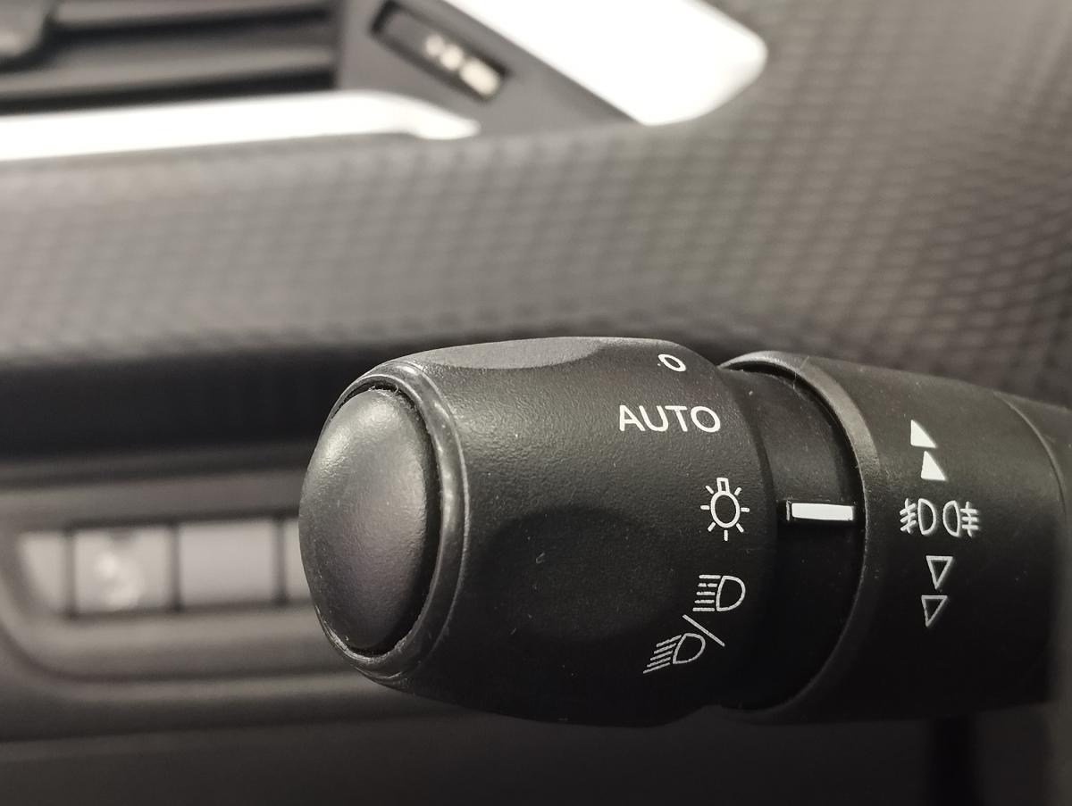 peugeot-2008-2019-gasolina-1199cc