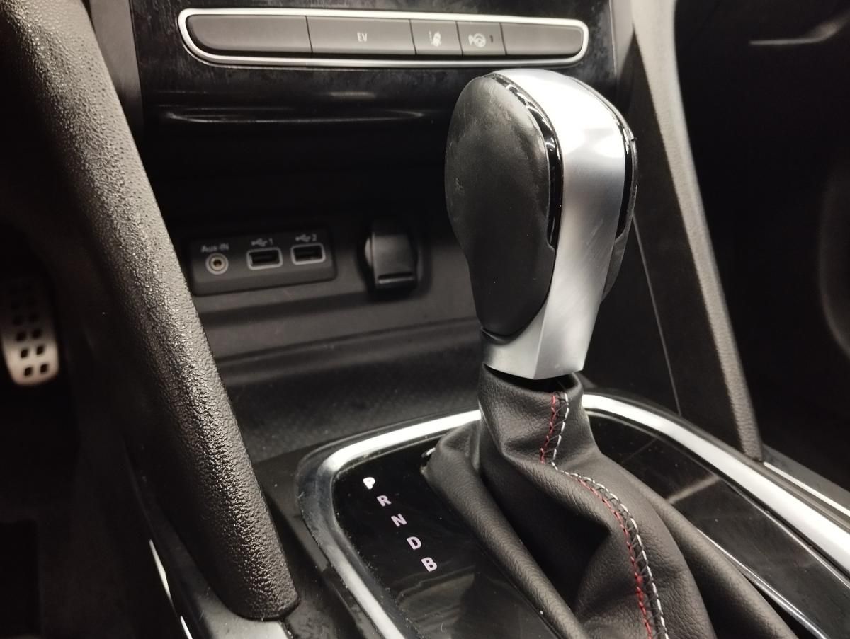 renault-megane-2021-hibrido-a-gasolina-1598cc