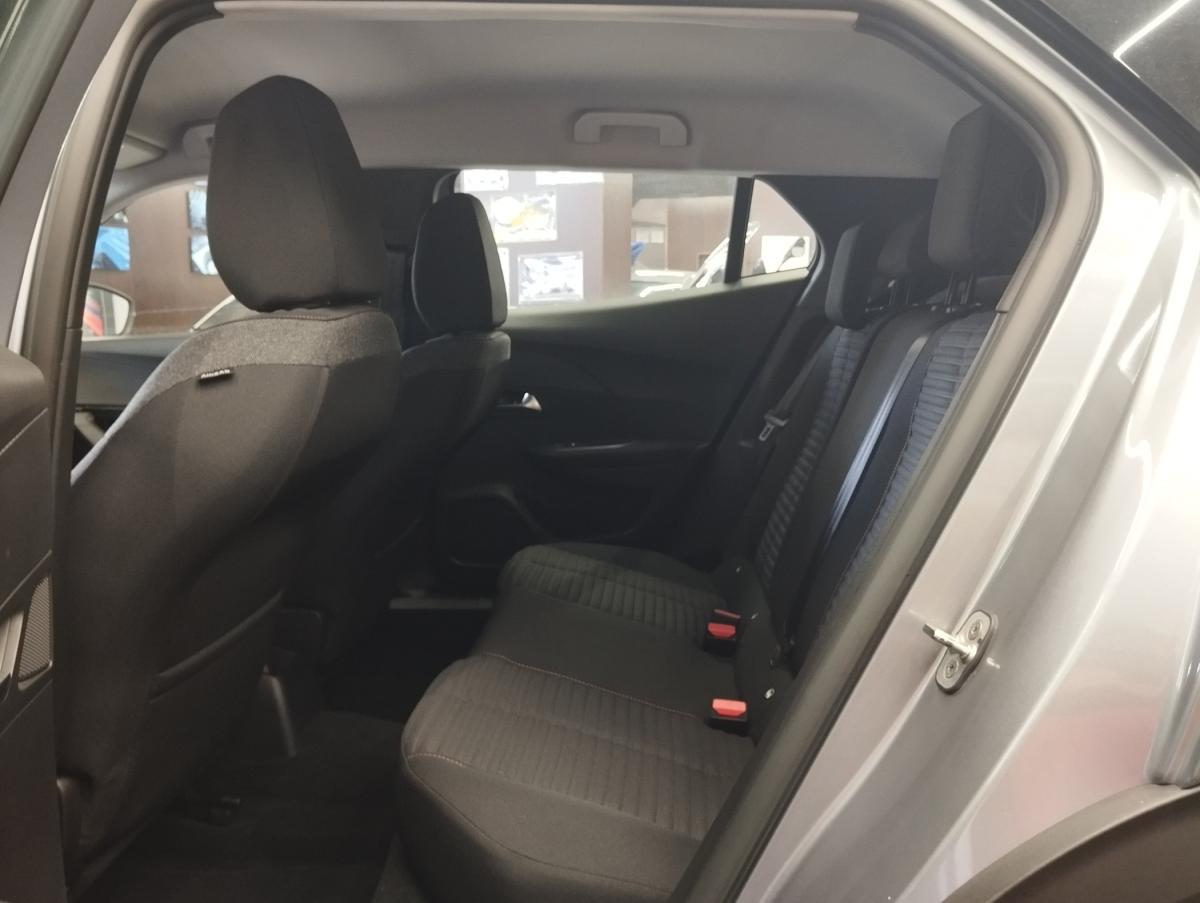 peugeot-2008-2022-gasolina-1199cc