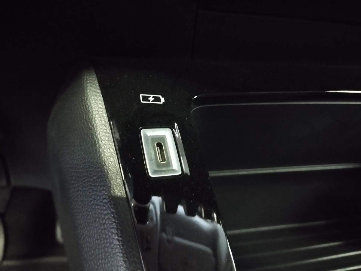 peugeot-2008-2022-gasolina-1199cc